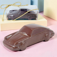 Машина из молочного шоколада