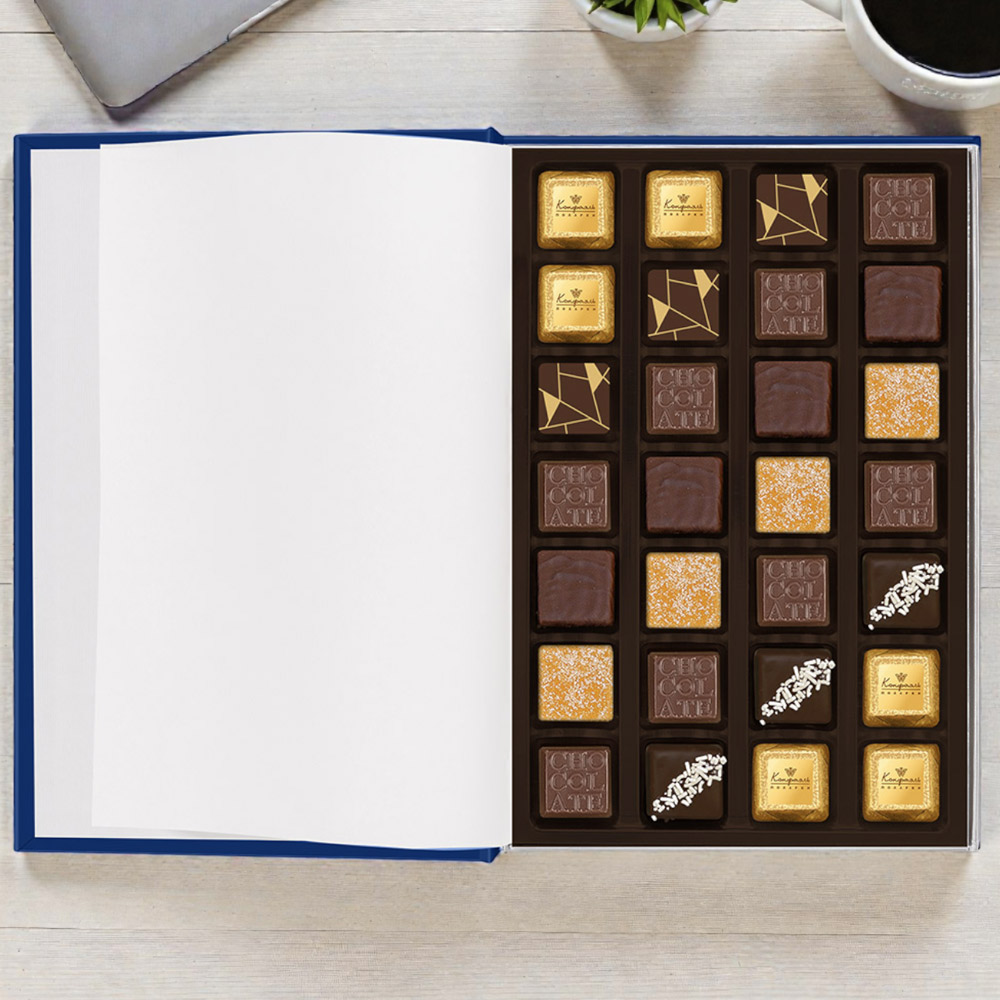 Книга с конфетами ассорти, банановое суфле, мягкий грильяж, мармелад апельсиновый 270г