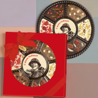 Набор шоколада с цукатами и орехами "С Днем Победы"