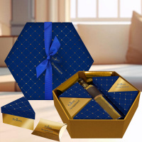 Набор мармелада, сухофруктов в шоколаде и конфет марципановых 690г