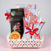 Набор: шоколад, мармелад, конфеты глазированные, конфеты " Ассорти", чайный напиток, варенье