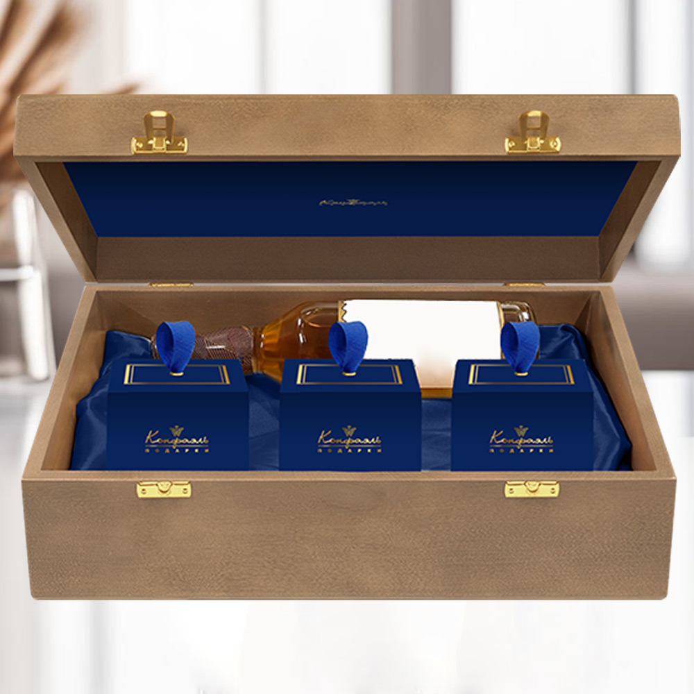 Шкатулка: конфеты марципановые, суфле