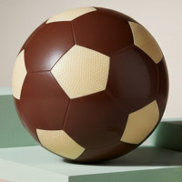 Шоколадная скульптура Футбольный мяч