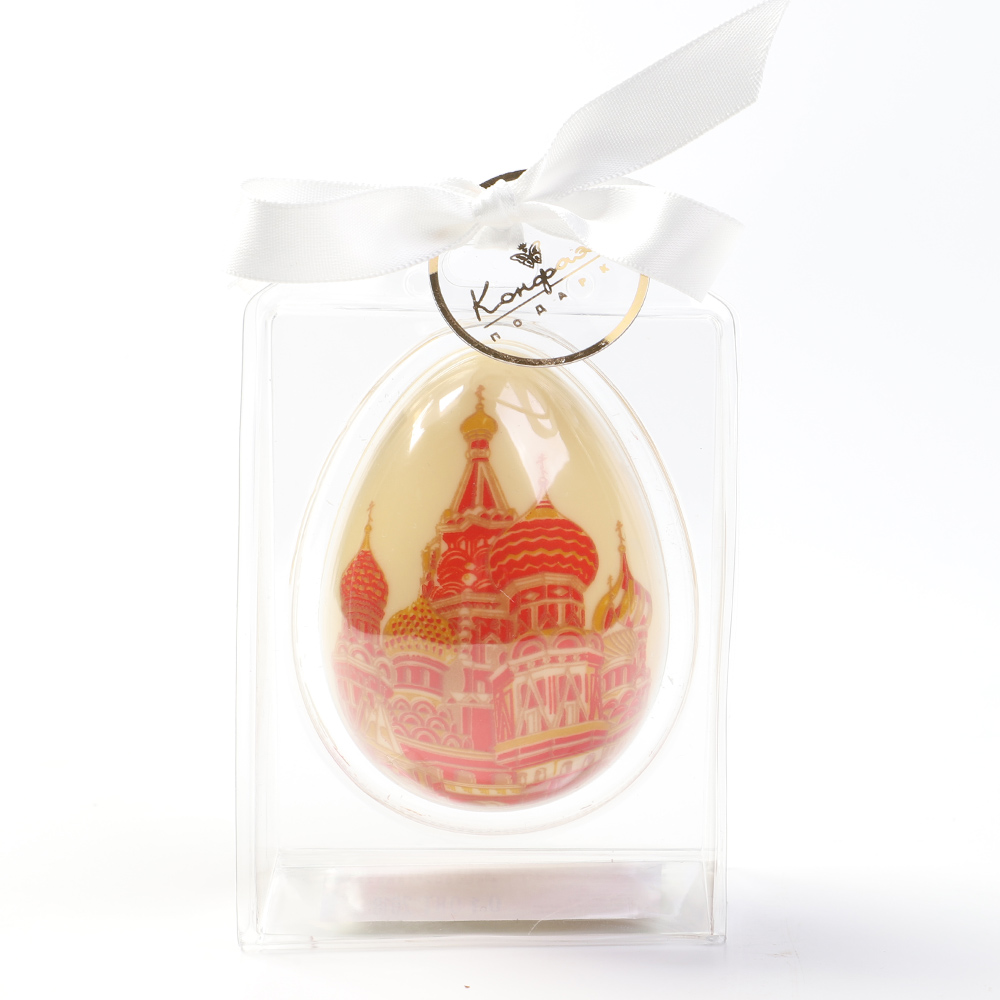 Яйцо из белого шоколада с изображением Собора Василия Блаженного