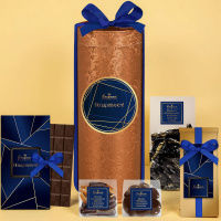 Набор: шоколад, драже, конфеты, кофе