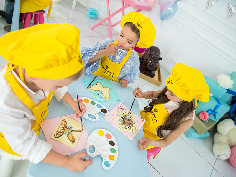 Новогодняя сказка начинается в «Конфаэль»: время волшебства, творчества и шоколадного веселья! Новогодняя сказка начинается в «Конфаэль»: время волшебства, творчества и шоколадного веселья!