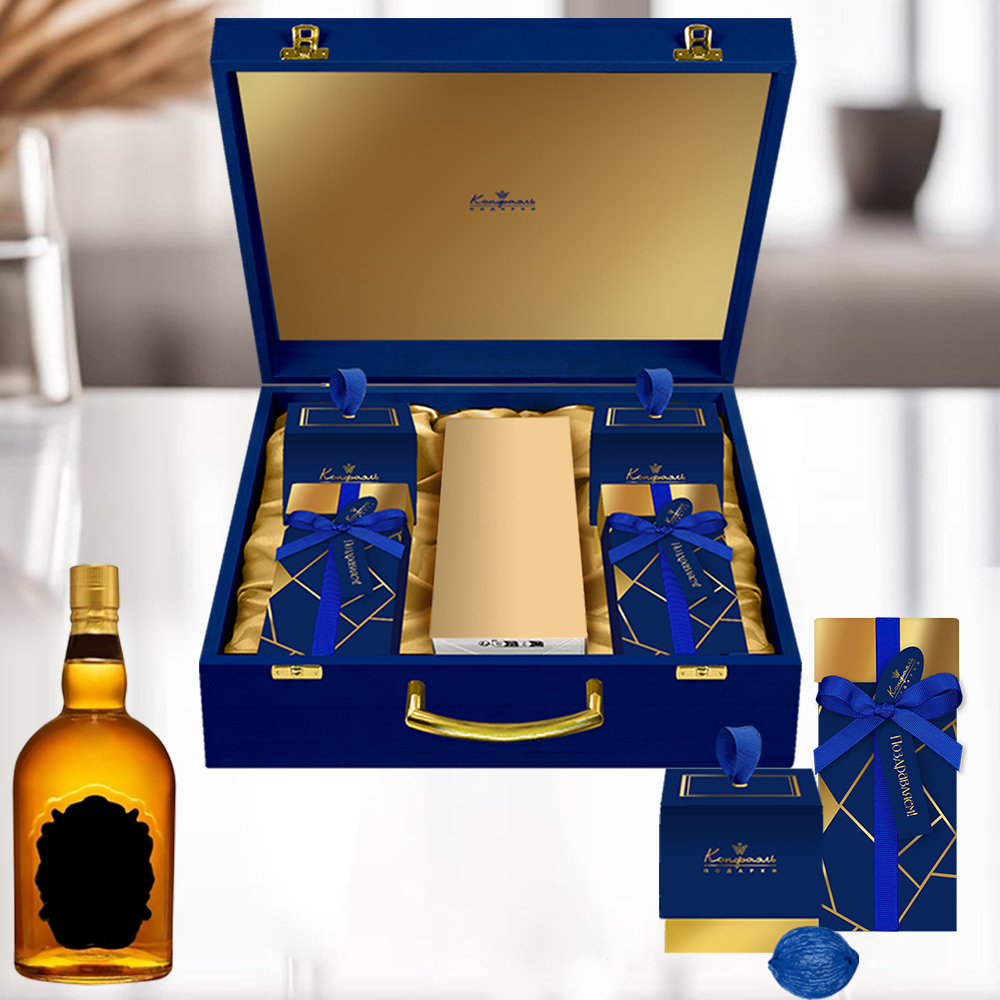 Шкатулка: мармелад в шоколаде, конфеты марципановые, сухофрукты в шоколаде