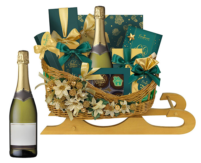 Корзина с конфетам ассорти, драже, суфле