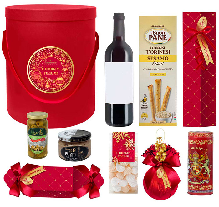 «Коробка с конфетами: суфле, мармелад-суфле, меренги, чай, риет из мяса косули с грушей и мягким сыром из коллекции Царственная зима «Коробка с конфетами: суфле, мармелад-суфле, меренги, чай, риет из мяса косули с грушей и мягким сыром из коллекции Царственная зима