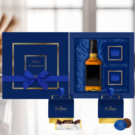 Набор: сухофрукты, марципановые конфеты