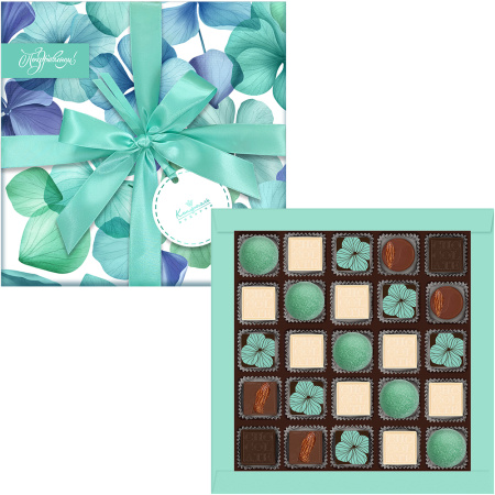 Набор шоколада с миндалем, конфет ассорти с кремовой начинкой и декором 275г