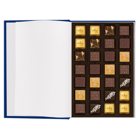 Книга с конфетами ассорти, банановое суфле, мягкий грильяж, мармелад апельсиновый 270г