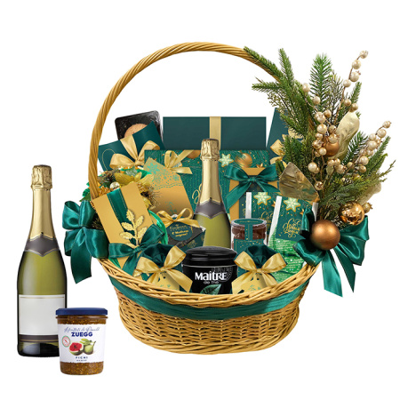 Корзина с конфетами, джемом, драже, шоколадом