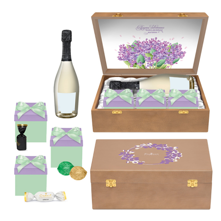 Шкатулка с конфетами мягкий грильяж, марципановых и сухофруктов