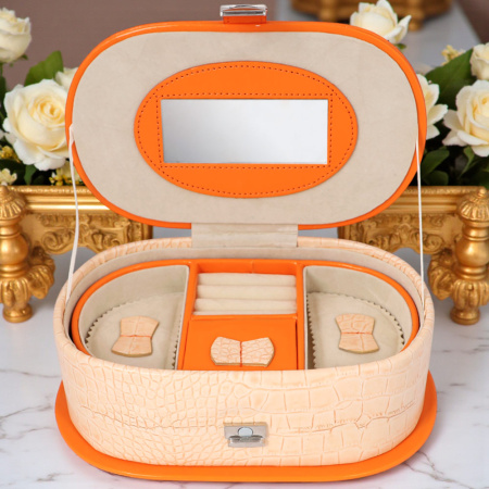 Шкатулка для украшений овальная