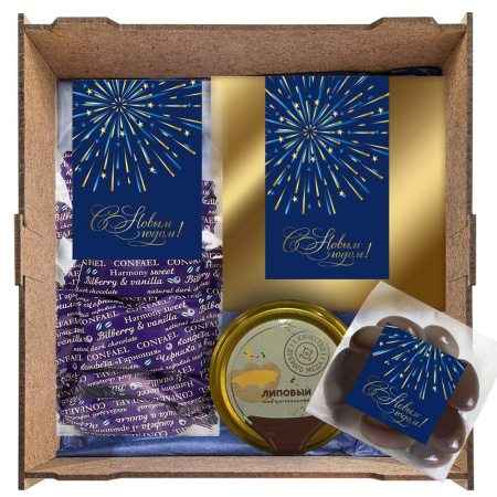 Набор с конфетами: сухофрукты, мармелад-суфле, драже, мед