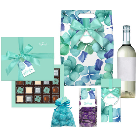 Набор с конфетами: ассорти, мягкий грильяж, марципановые, мармелад-суфле