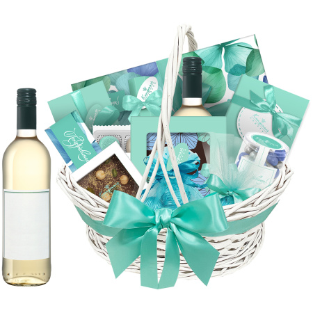 Корзина с конфетами: мягкий грильяж, ассорти, сухофрукты, шоколад