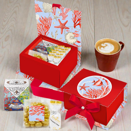 Подарочный набор: драже, конфеты глазированные, чай 170г