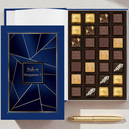 Книга с конфетами ассорти, банановое суфле, мягкий грильяж, мармелад апельсиновый 270г