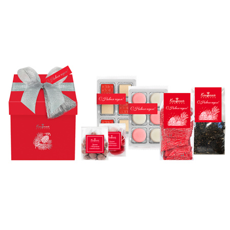 Набор драже, конфет, мармелада и чая