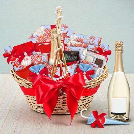 Корзина: ассорти, суфле, конфеты ручной работы, драже