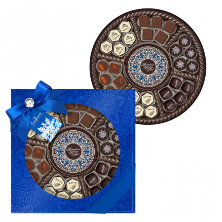 Подарочный набор: шоколад фигурный, шоколад с миндалем, конфеты, ассорти 390г