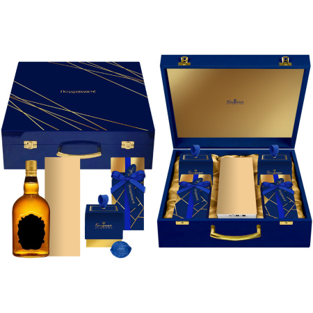 Шкатулка: мармелад в шоколаде, конфеты марципановые, сухофрукты в шоколаде