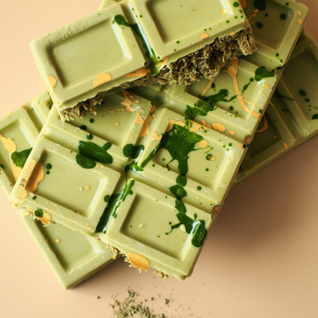 Дубайский шоколад с чаем матча и фисташковой начинкой 230г