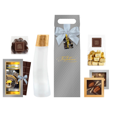 Набор шоколада, драже и конфет ассорти