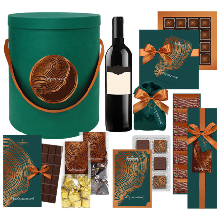 Набор круглый: шоколад, конфеты ассорти, драже, суфле-безе