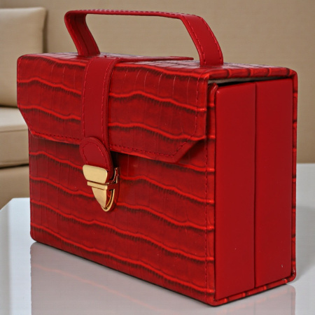 Шкатулка для украшений красная 12,5х5х10см