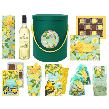 Набор: шоколад, сухофрукты в шоколаде, ассорти, мармелад