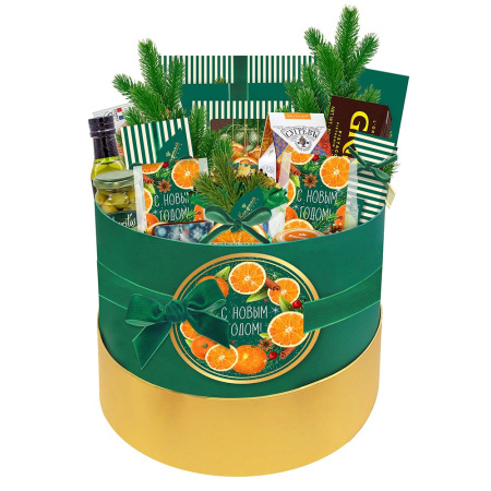 Набор с конфетами: мармелад-суфле, ассорти, сухофрукты, меренги, пряник, варенье, оливки, масло, паштет, печенье, чай