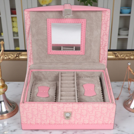 Шкатулка для украшений розовая 16х11,5х9см 