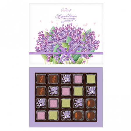 Набор молочного шоколада, конфет ассорти и мармелада