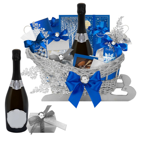 Корзина Санки серебрянные: подарочный набор шоколада, драже, конфет, мармелада, ассорти 940г