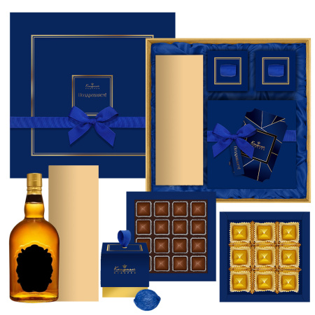 Набор: шоколадные конфеты ассорти, сухофрукты, марципановые