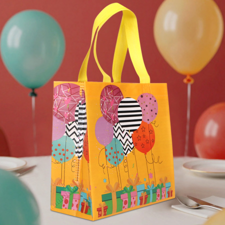 Сумка "С днем рождения" желтая 22*11*23 см