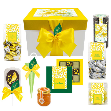 Набор конфет ассорти, сухофруктов, мармелада