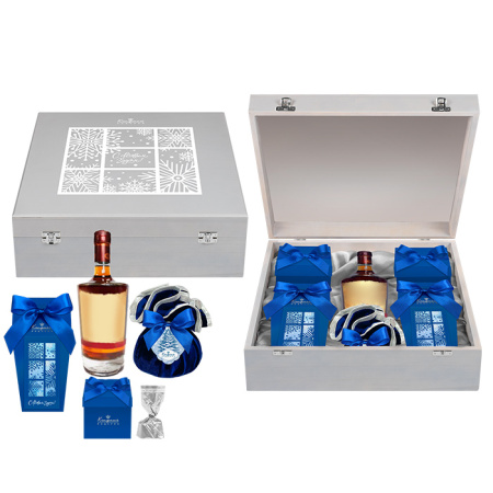 Подарочный набор - шкатулка белая: шоколад, драже, конфеты 860г