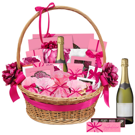 Корзина с конфетами: ассорти, мягкий грильяж, мармелад,кофе, чай