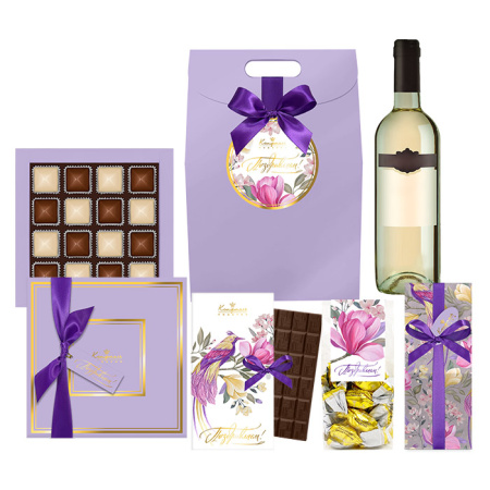 Набор конфет, шоколада и мармелада