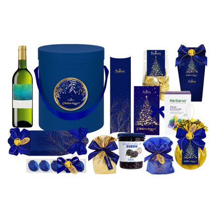 Набор конфет ассорти, суфле, сухофруктов, джема, чая