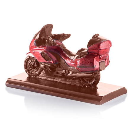 Мотоцикл из молочного шоколада