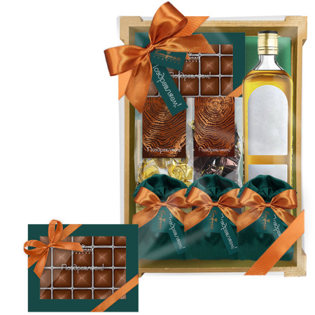 Шкатулка: конфеты ассорти, суфле-безе, драже