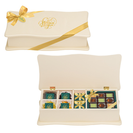 Шкатулка с драже, чаем, суфле