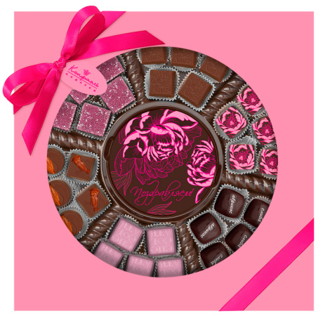 Набор шоколада, конфет ассорти и сухофруктов