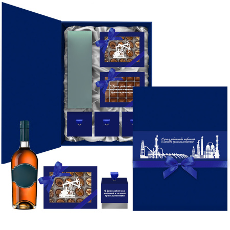 Набор конфет "День нефтяника": ручной работы, марципановые, суфле