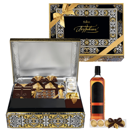 Шкатулка с конфетами: суфле, драже, сухофрукты, ручной работы